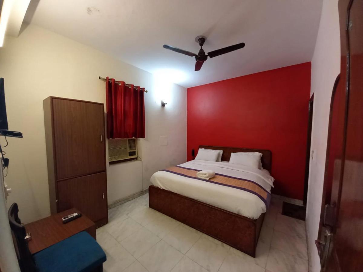 Hotel Shri Ram Nueva Delhi Exterior foto
