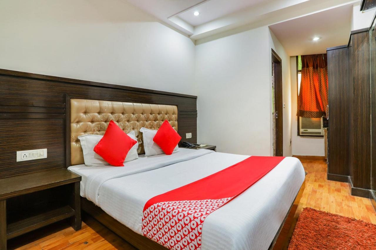 Hotel Shri Ram Nueva Delhi Exterior foto