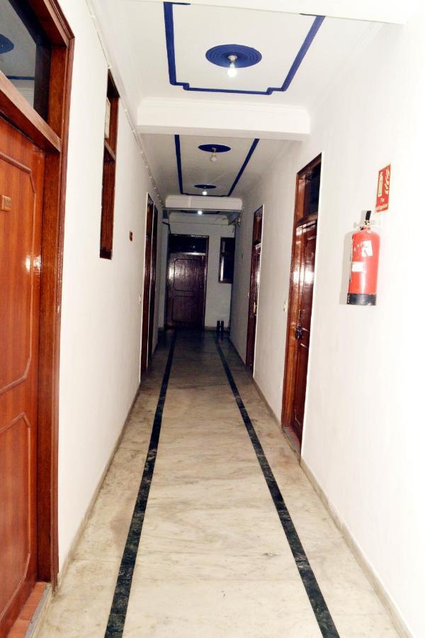 Hotel Shri Ram Nueva Delhi Exterior foto