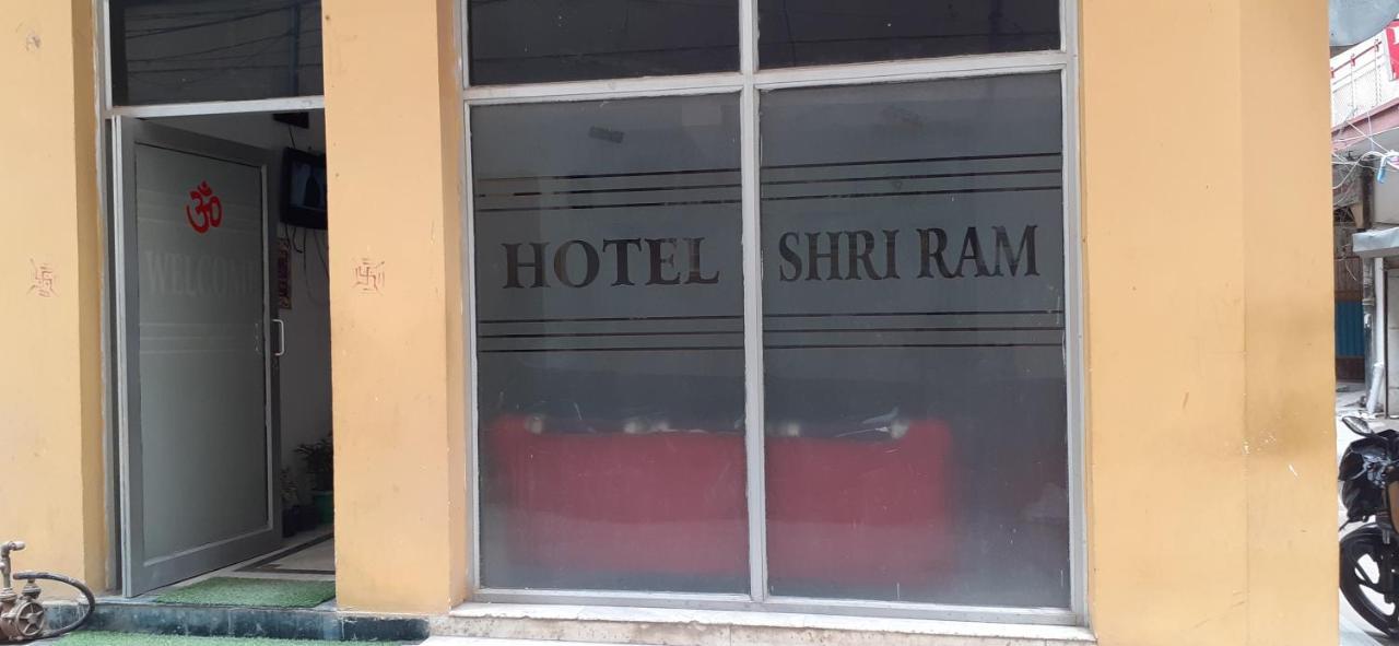 Hotel Shri Ram Nueva Delhi Exterior foto