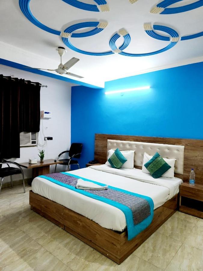 Hotel Shri Ram Nueva Delhi Exterior foto
